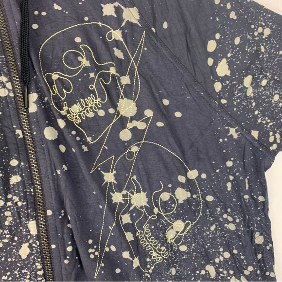 Torrid Lovesick women's size 1 1x  gray skull zip up jacket paint splatter - Picture 5 of 13